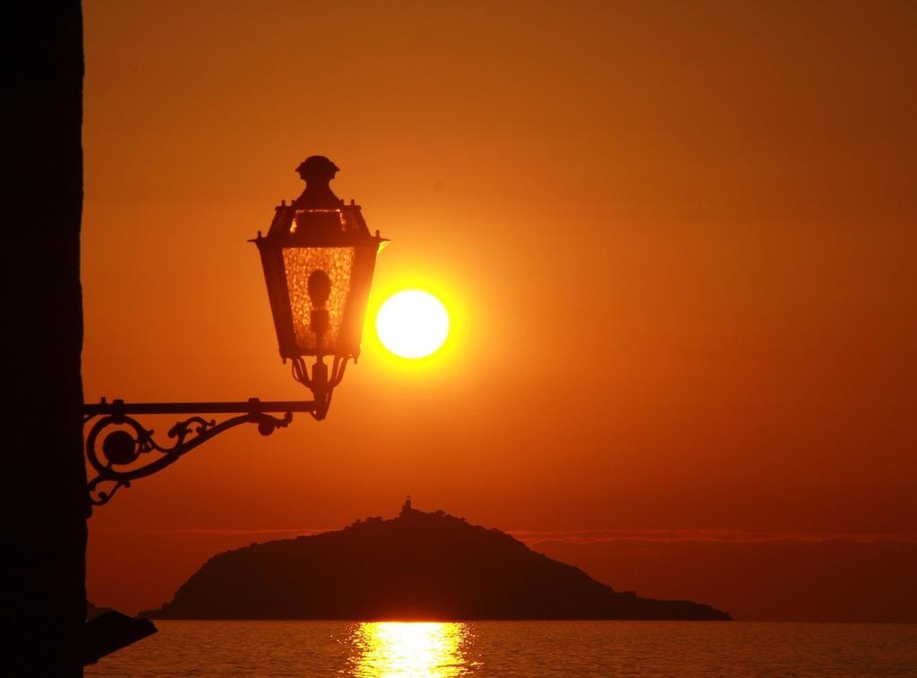 Villa Casa A Lerici Nell'Antico Borgo Exterior foto